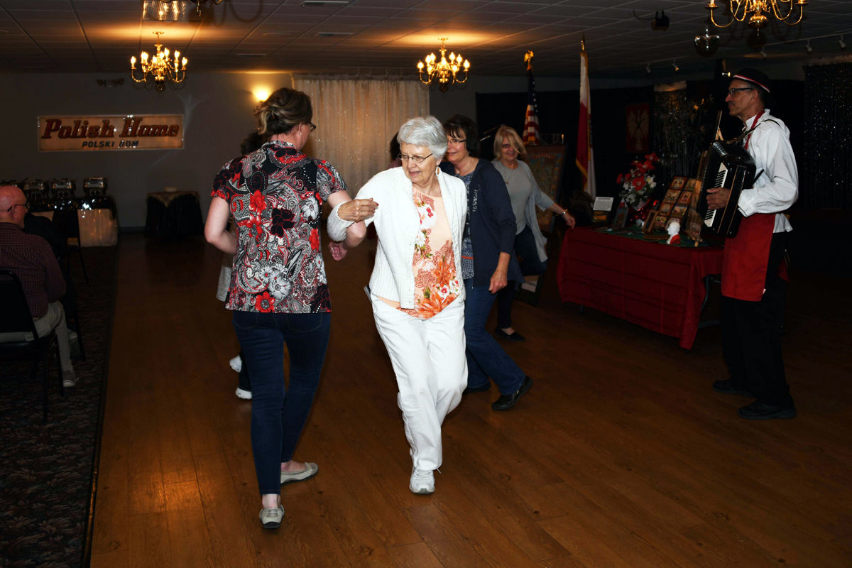 040 Jenny Gibbs and JoAnn Kuester and others dance to a Polish tune.JPG